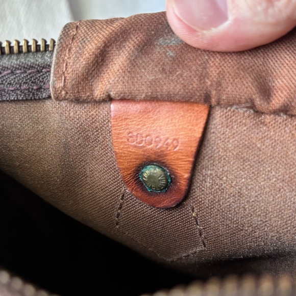Authentic Louis Vuitton Speedy 30 Vintage 90’s with lock and key - Picture 14 of 15